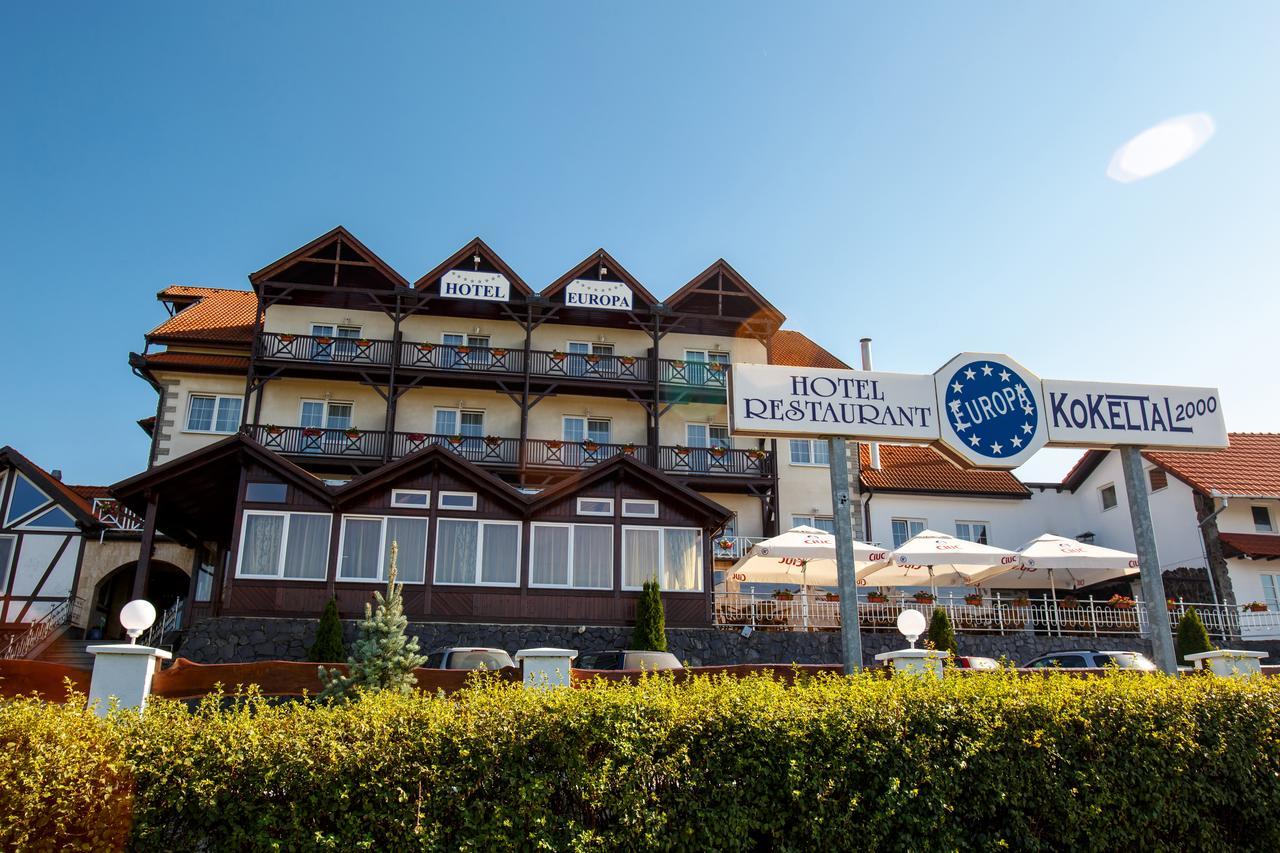 Hotel Europa Kokeltal Albesti  Екстер'єр фото